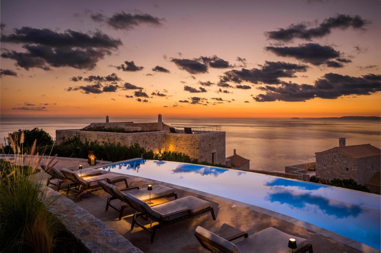 Aria Estate Suites & Spa Areopoli Exterior photo