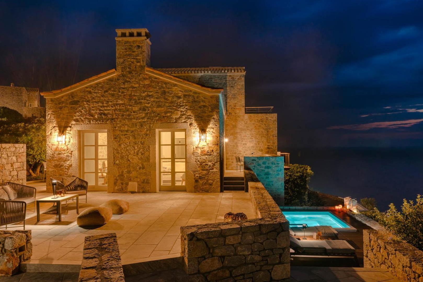 Aria Estate Suites & Spa Areopoli Exterior photo
